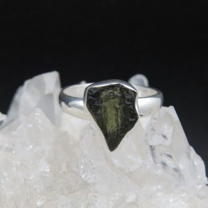 Anillo Moldavita y plata