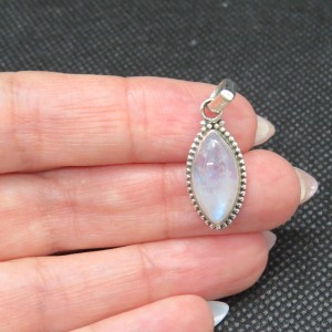 Colgante piedra luna y plata