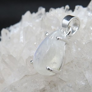 Colgante piedra luna y plata