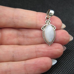 Colgante piedra luna y plata