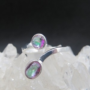 Anillo topacio místico y plata