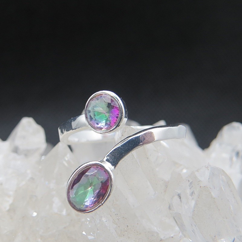 Anillo topacio místico y plata