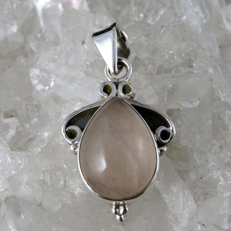 Colgante cuarzo rosa y plata Colgante cuarzo rosa y plata